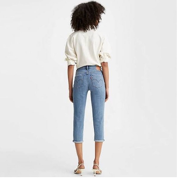 ‼️SOLD‼️ NWT Levi's 311 Shaping Skinny Capri - Picture 3 of 10
